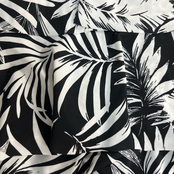 NWT Swim Solutions Triple Tier Fauxkini One Piece - Picture 5 of 12